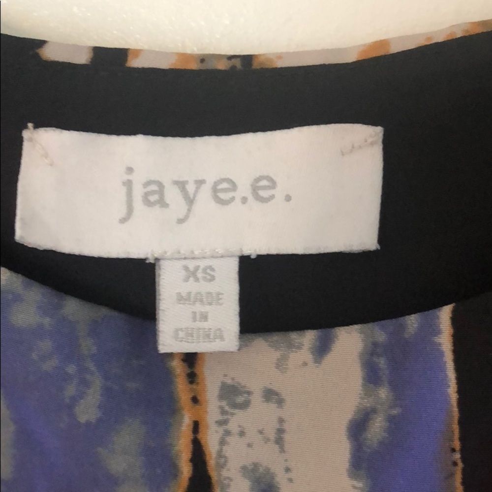 Jaye.e dress  - Picture 3 of 4